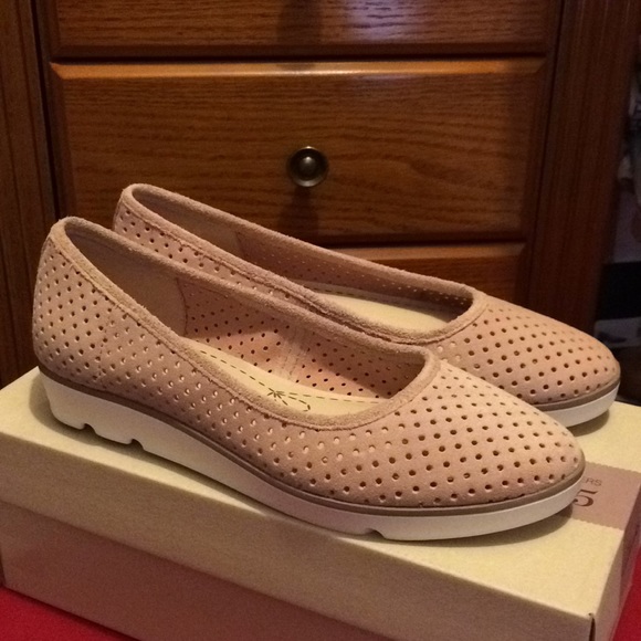 clarks womens summer shoes